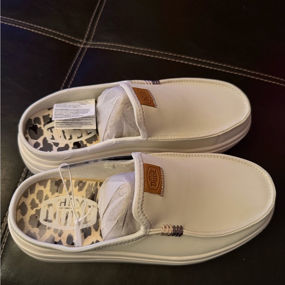 Hey Dude Austin Lift - Picture 2 of 3